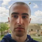 Sono uno studente di interpretariato e traduzione con due anni di esperienza presso università in Cina